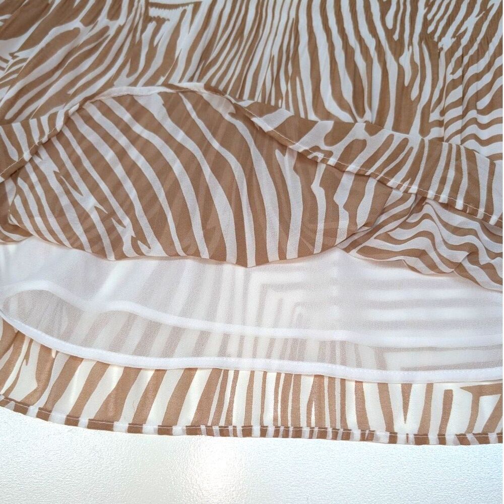 Chico's Zebra Print Blouse, size 3 - Picture 4 of 6